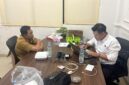 Penyidik saat memeriksa Kepala BKPSDM. Foto: dokumen polisi.