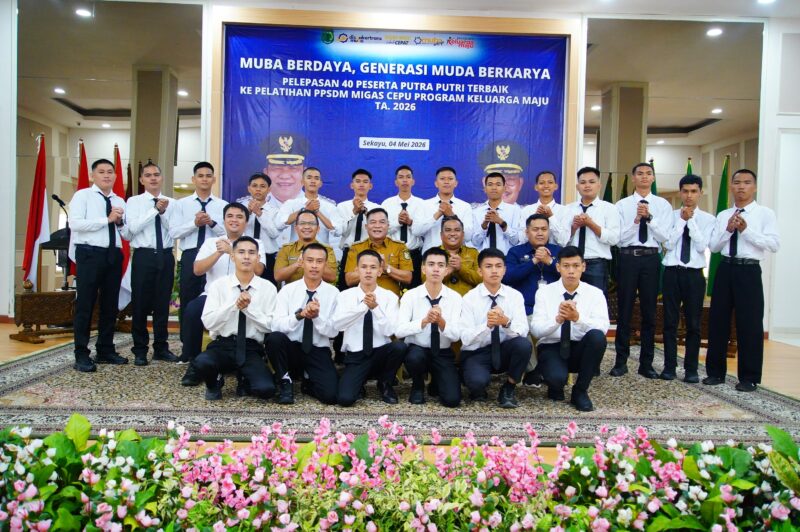 Bupati Muba HM TOHA Melepas pelajar ke migas Cepu