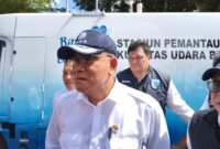 Menteri Lingkungan Hidup (LH) Jumhur Hidayat