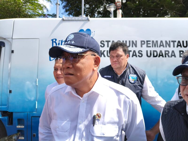 Menteri Lingkungan Hidup (LH) Jumhur Hidayat