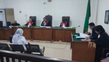 Saat tim kuasa terdakwa Wardiyah bacakan nota pembelaan di persidangan yang digelar di PN Tipikor Palembang, Rabu (6/5/2026)