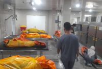 Seluruh jasad korban saat dievakuasi ke RS Bhayangkara Moh Hasan Palembang.