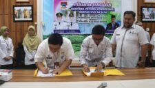 konsolidasi dan penandatanganan kontrak payung pengadaan kertas hvs 80 gram