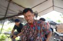 Hambali paman korban saat diwawancarai di RS Bhayangkara Palembang.