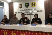 Karumkit RS Bhayangkara Moh Hasan Palembang Kombes Pol dr Budi Santoso saat gelar konferensi pers, Kamis (7/5/2026).