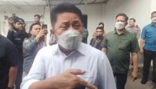 Gubernur Sumatera Selatan, Herman Deru saat diwawancarai, Kamis (7/5/2026). Foto: Tia