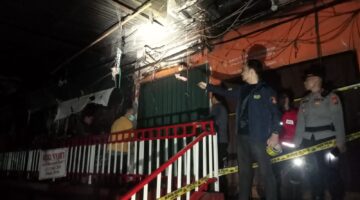  kios yang terbakar di pasar 16 ilir