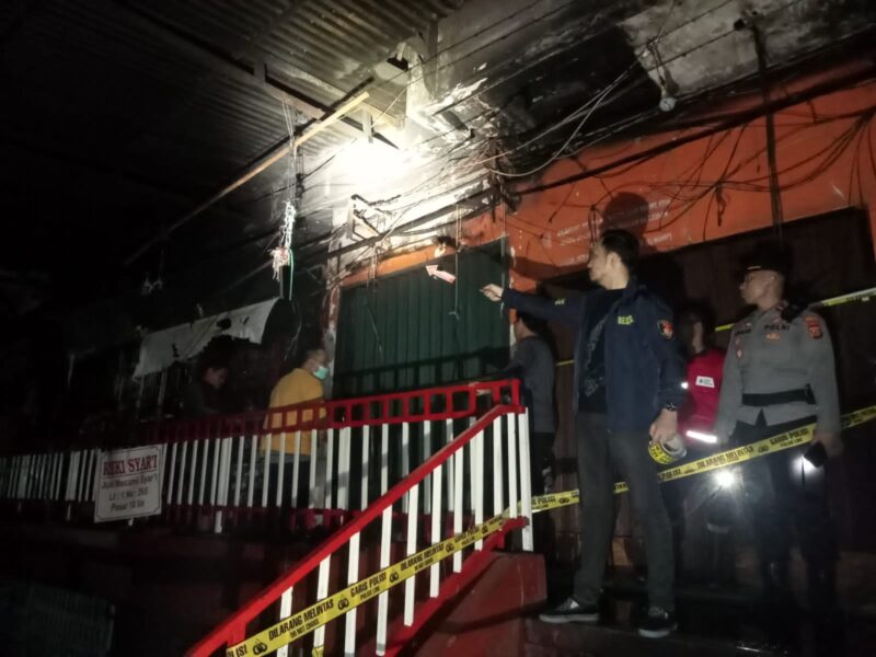  kios yang terbakar di pasar 16 ilir