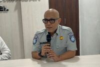 Kepala Bagian Administrasi Jasa Raharja Kanwil Sumsel, Sugeng Prastowo saat konferensi pers di RS Bhayangkara Moh. Hasan Palembang, Jum’at (8/5/2026). Foto: Tia