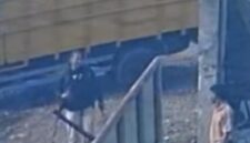Foto.:  pelaku terekam cctv mendatangi  korban