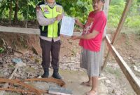 Cegah Karhutla sedini mungkin! Polsek Buay Madang Timur rutin laksanakan sosialisasi dan sebar maklumat larangan membakar lahan kepada petani dan masyarakat di wilayah hukum Buay Madang Timur.