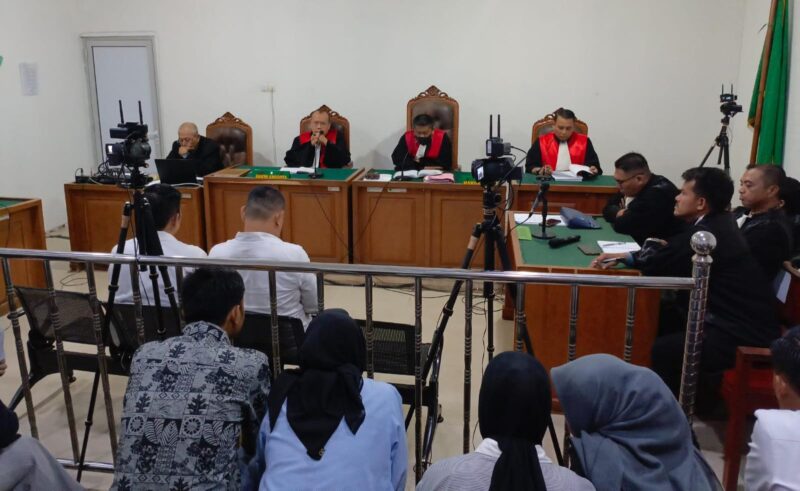 Saat dua Terdakwa dihadirkan di PN Tipikor Palembang Selasa (12/5/2026) untuk mendengarkan pembacaan putusan