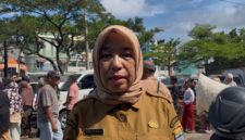 Kepala Bidang Sarana dan Sarana Distribusi Perdagangan (SSDP) Dinas Perdagangan Kota Palembang, Elsa Noviani saat diwawancarai, Rabu (13/5/2026). Foto: Tia