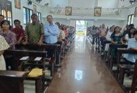 Suasana khidmat jemaat saat mengikuti perayaan ibadah Kenaikan Isa Almasih di Gereja Trinitas Bangun Sari, Desa Srikaton, OKU Timur. 