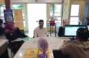 Foto:  korban didamoingi kuasa hukumnya dari LBH Bima Sakti