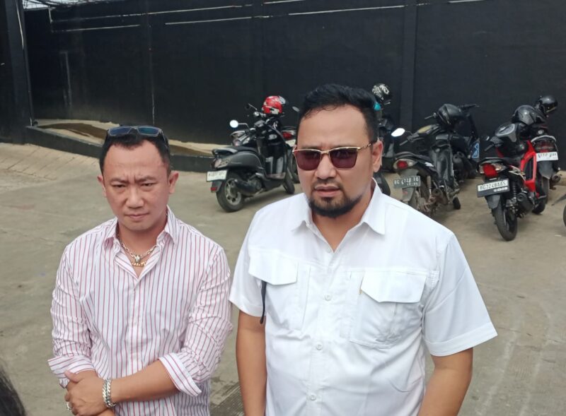 Foto pengacara manajemen Panhead