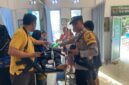 Salah satu korban saat dibawa ke Puskesmas Muara Lakitan. Foto: dokumen polisi.