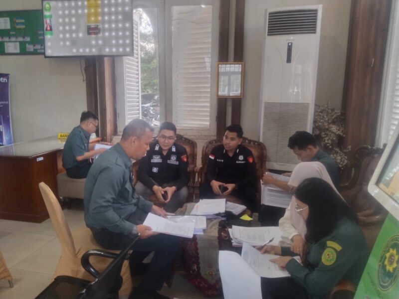 Saat Tim Pidsus Kejari Palembang Melimpahkan Berkas Tersangka Ke PN Tipikor Palembang, Selasa (19/5/2026)