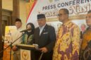 Ketua Badan Penganggaran MPR RI Melchias Markus Mekeng saat konferensi pers usai kegiatan sarasehan di Ballroom Hotel Aston Palembang, Selasa (19/5/2026). Foto: Tia