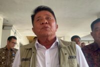 Gubernur Sumatera Selatan, Herman Deru saat diwawancarai, usai rapat bersama Bupati Muba, M. Toha Tohet, Selasa (19/5/2026). Foto: Tia