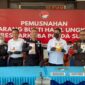 Pemusnahan barang bukti hasil operasi Mei 2026.