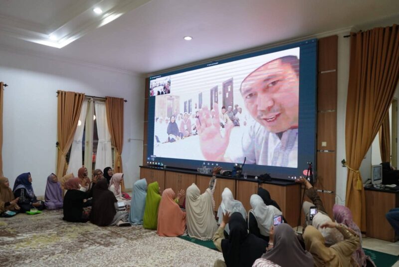 fhoto : yasin dan doa bersama di rumah dinas walikota pagar alam untuk jamaah haji