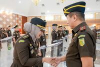 Foto upacara pelantikan dan pengambilan sumpah jabatan terhadap 11 pejabat di lingkungan Kejaksaan Tinggi Sumatera Selatan, Senin (25/5/2026).