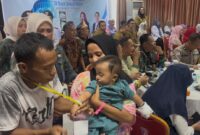 Dua penderita bibir sumbing yang akan dioperasi di RSKGM Palembang. Foto: Tia