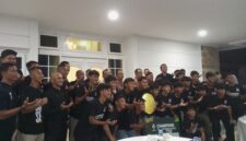 Cik Ujang Jamu Tim Sumsel United U-19 dan Beri Bonus Usai Juara EPA U-19