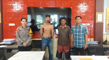 Foto : pelaku diamankan di spkt Polrestabes Palembang