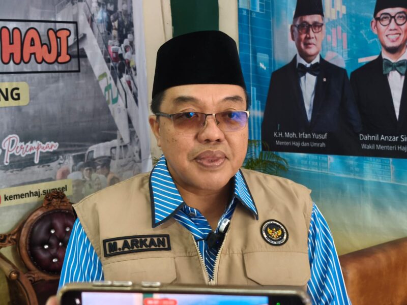 Caption: Kepala Kantor Wilayah Kementerian Haji dan Umrah Provinsi Sumatera Selatan, M. Arkan Nurwahiddin saat diwawancarai, Senin (1/6/2026). Foto: Kemenhaj Sumsel