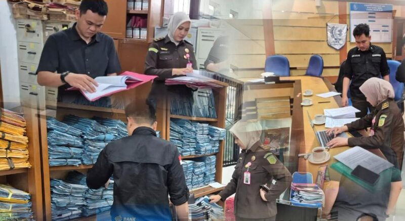 fhoto : proses penggeldahan bsb cabang pagar alam usut kasus korupsi kur mikro