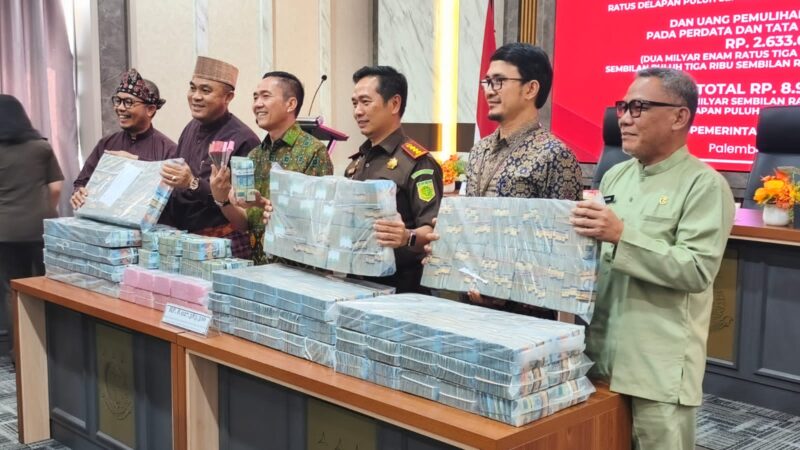 Saat Kepala Kejaksaan Negeri Palembang, M. Ali Akbar SH MH, kepada Wali Kota Palembang, Ratu Dewa, Kamis (4/6/2026).