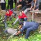 Warga Temukan Mayat Pria Mengapung di Kolam 