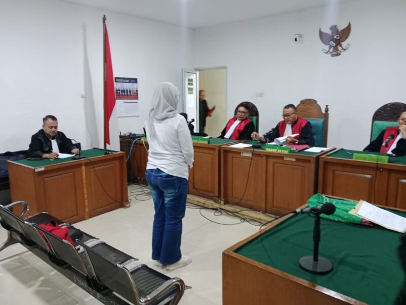 Saat majelis Hakim menjatuhkan hukuman Terdakwa Lilik Liansi dipersidangan PN Palembang, Selasa (9/6/2026)