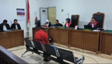 Saat terdakwa dihadirkan di sidang PN Palembang, Rabu (10/6/2026)