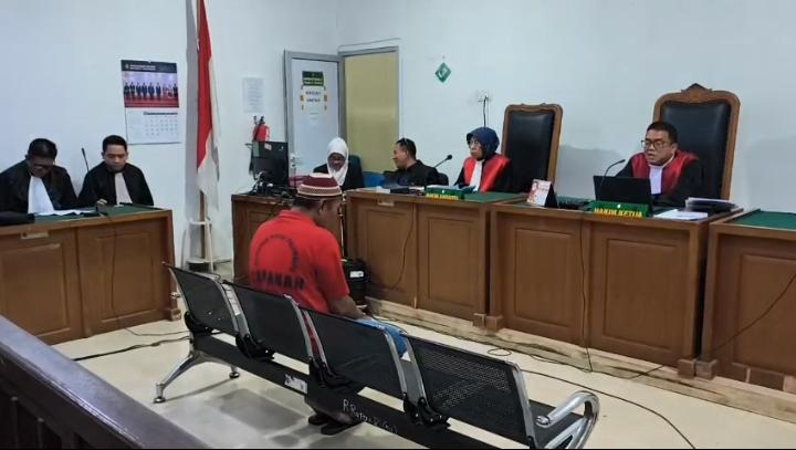 Saat terdakwa dihadirkan di sidang PN Palembang, Rabu (10/6/2026)