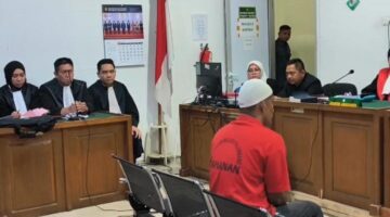 Saat majelis hakim menjatuhkan hukuman terdakwa Dedi Wanto pada persidangan yang digelar di PN Palembang, Rabu (10/6/2026)