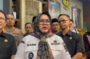 Plt Bupati Muara Enim, Sumarni saat diwawancarai usai penyerahan SK tugas di Griya Agung Palembang, Rabu (10/6/2026). Foto: Tia