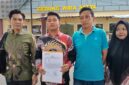 Foto : korban didampingi kuasa hukumnya.