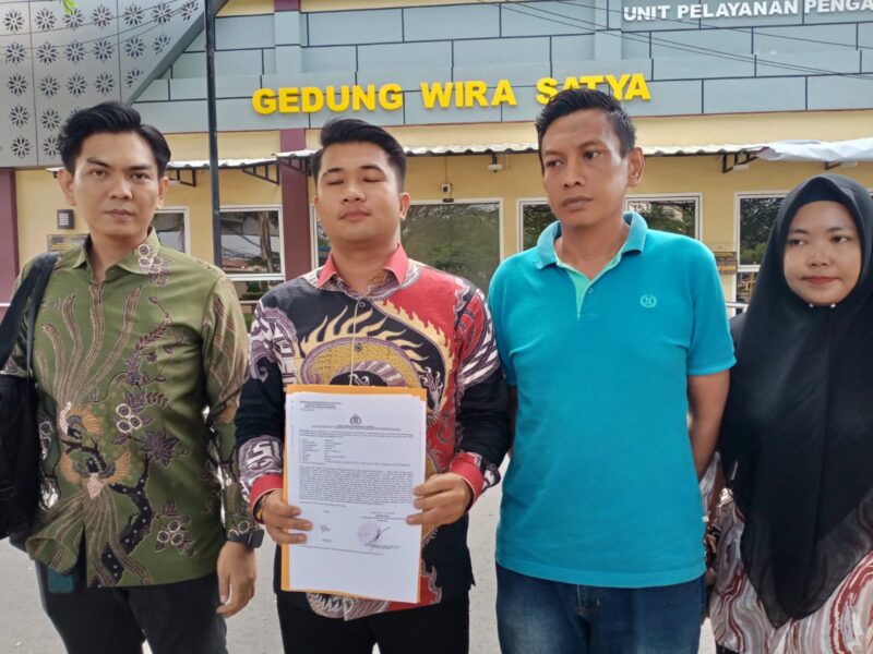 Foto : korban didampingi kuasa hukumnya.