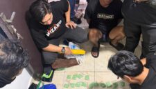 Petugas amankan satu tersangka dan ribuan serta 1,4 kilogram sabu.