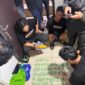 Petugas amankan satu tersangka dan ribuan serta 1,4 kilogram sabu.
