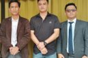 Foto :  ketua yayasan PGRI Sumsel didampingi kuasa hukumnya