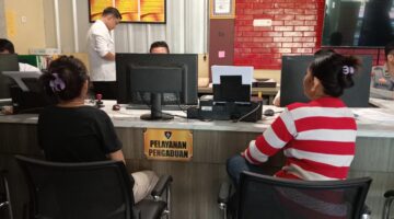 Foto : korban membuat laporan polisi