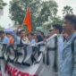 Ratusan Mahasiswa saat menggelar aksi demo di depan Kantor DPRD Provinsi Sumatera Selatan, Senin (15/6/2026). Foto: tia