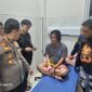 Foto : pelaku usai berobat di RS Siti Fatimah