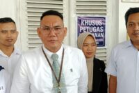 Foto kuasa hukum terdakwa Yansori, Sapriadi Syamsudin SH MH saat ditemui di PN Palembang,Rabu (17/6/2026)