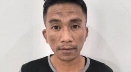Tersangka saat diamankan.