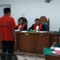 Saat terdakwa dihadirkan di sidang PN Palembang untuk mendengarkan pembacaan putusan, Kamis (18/6/2026)